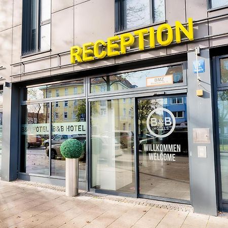 B&B Hotel Muenchen-Moosach エクステリア 写真
