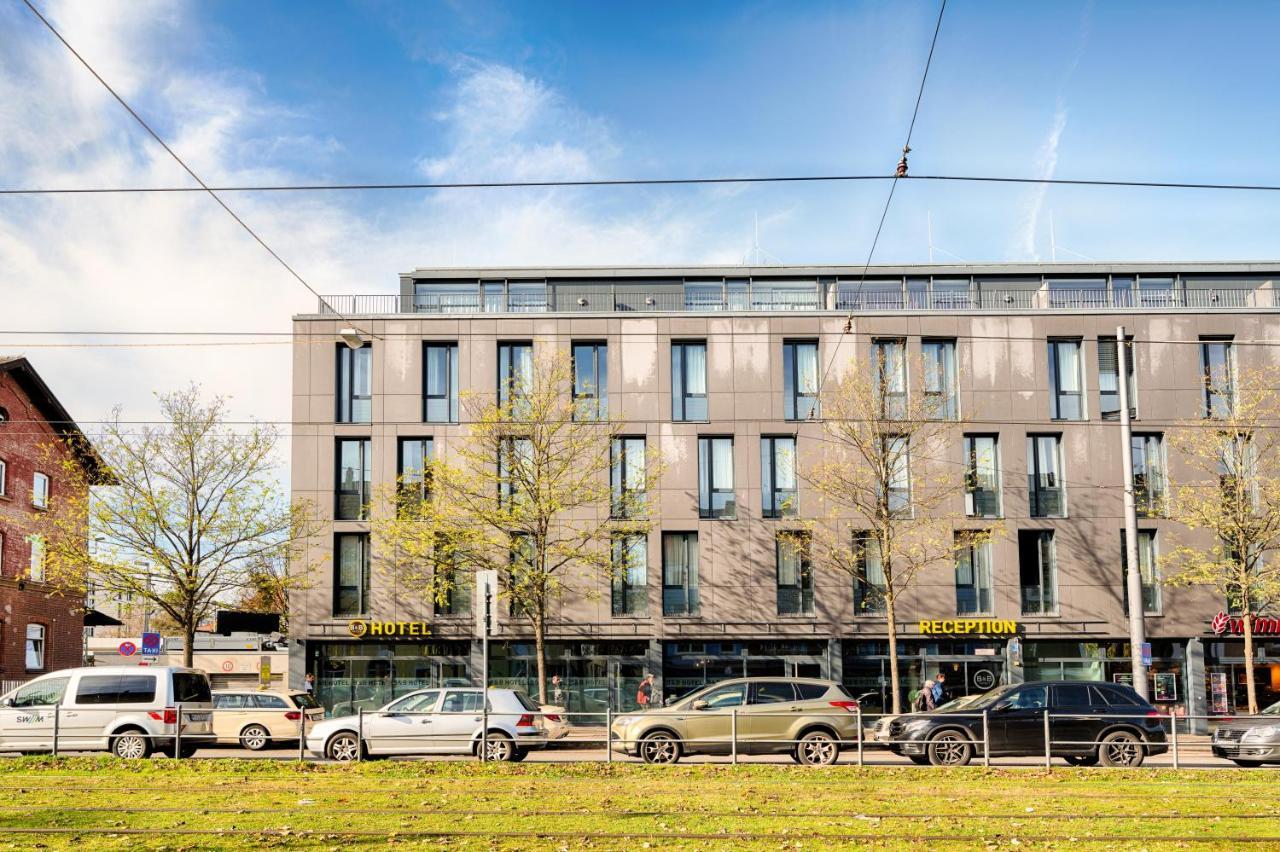 B&B Hotel Muenchen-Moosach エクステリア 写真