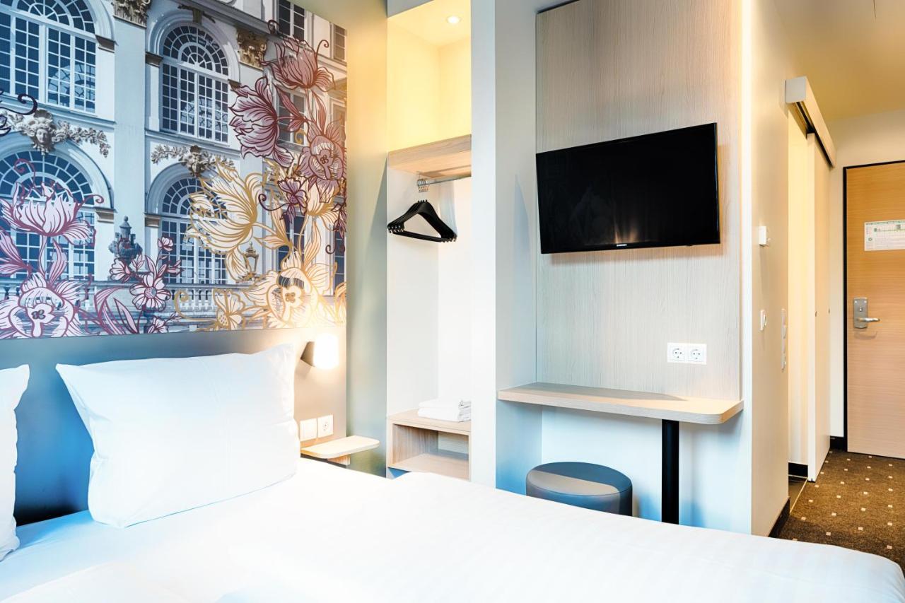 B&B Hotel Muenchen-Moosach エクステリア 写真