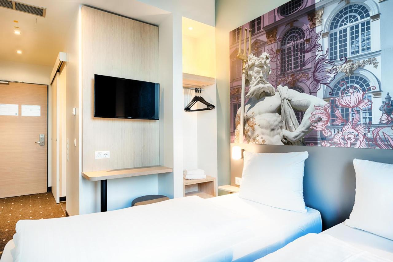B&B Hotel Muenchen-Moosach エクステリア 写真