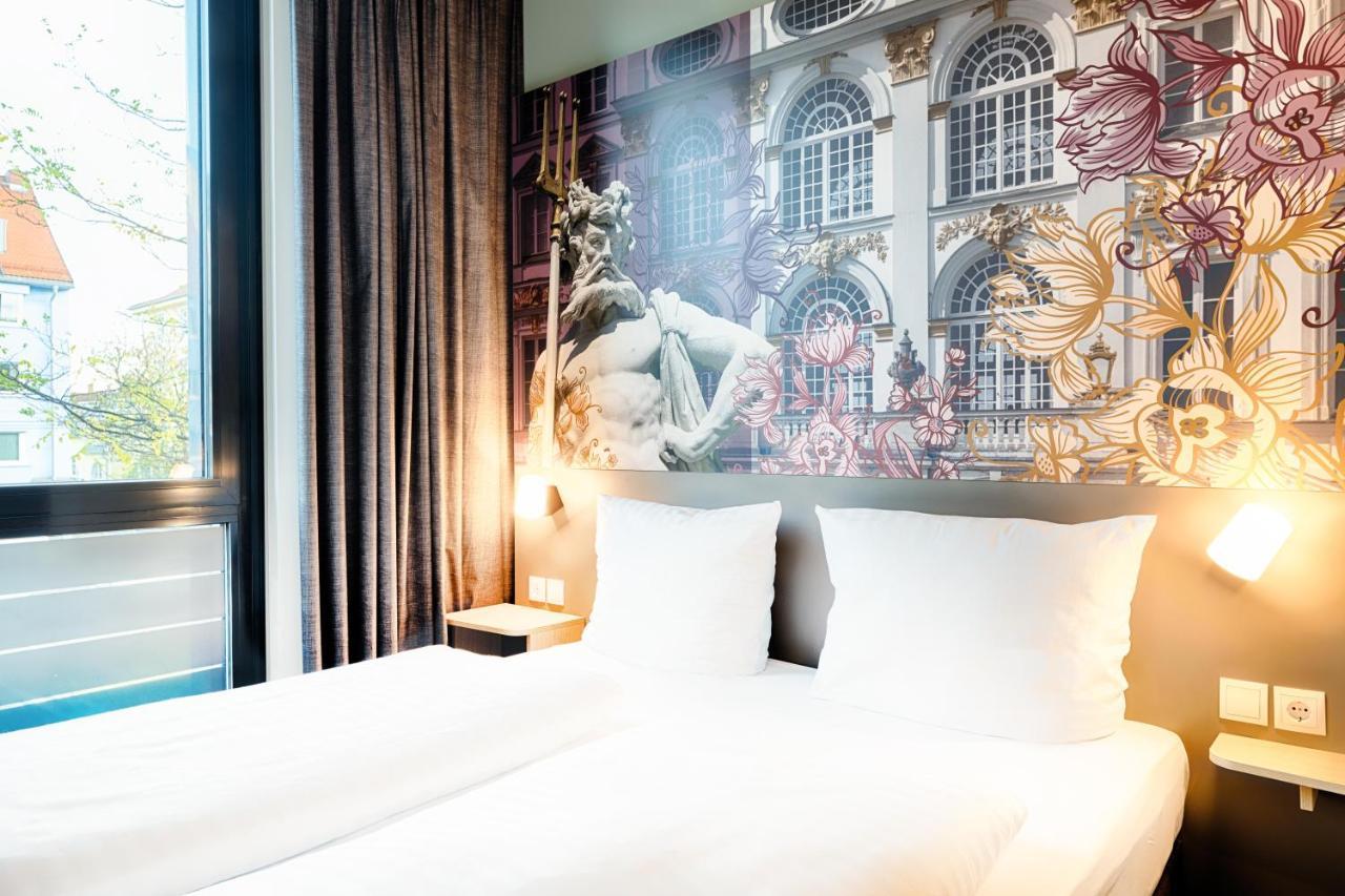 B&B Hotel Muenchen-Moosach エクステリア 写真