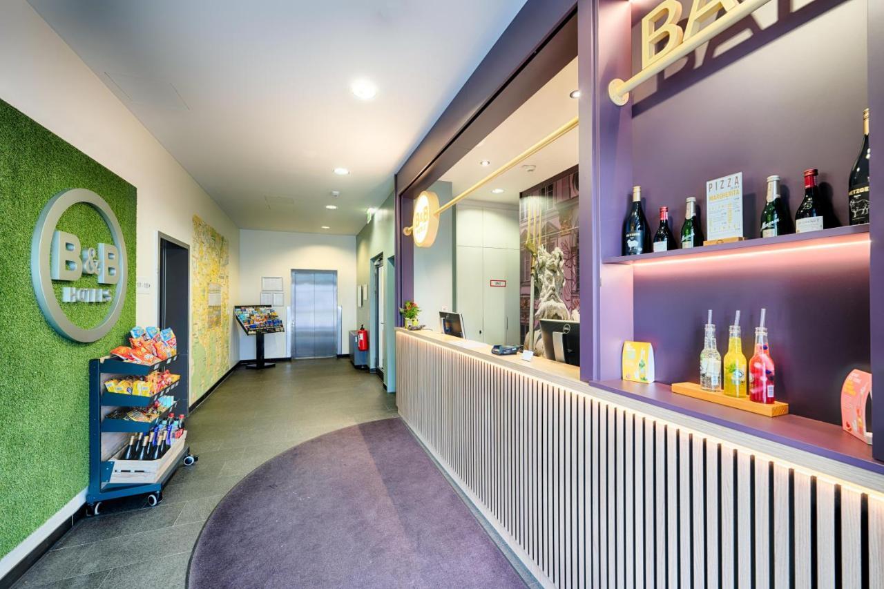 B&B Hotel Muenchen-Moosach エクステリア 写真